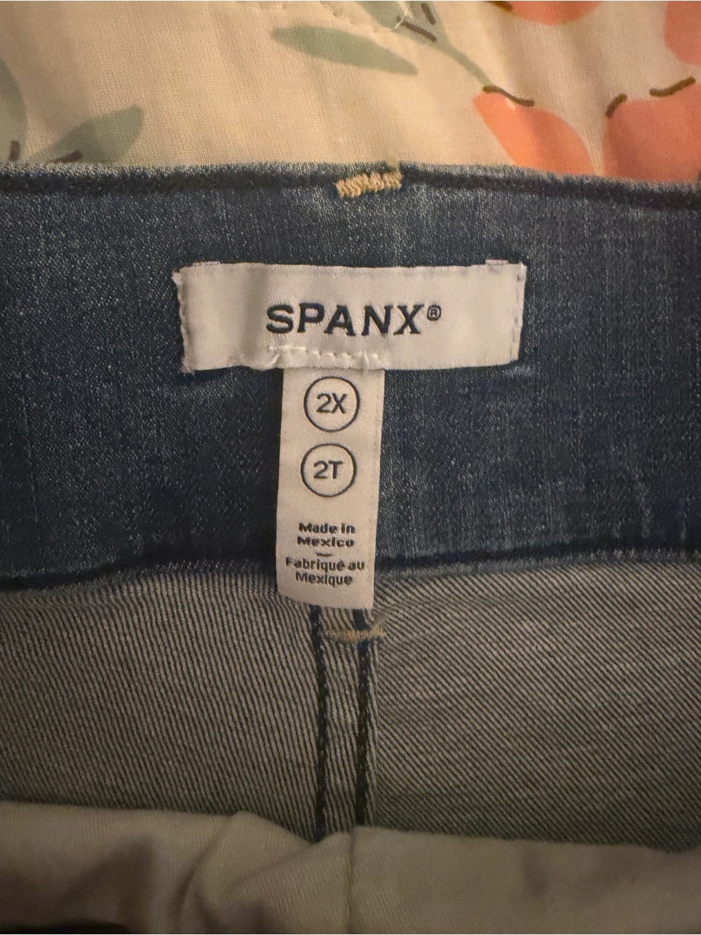 Spanx Pull On High-Rise Women's Denim Shorts - 2X - Picture 5 of 5